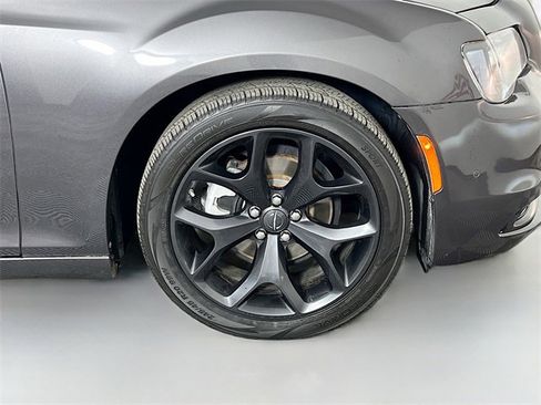 Used 2022 Chrysler 300 S image 39