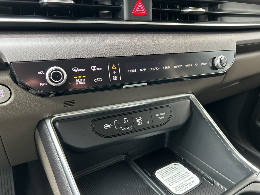 New 2026 Kia Carnival EX FWD image 23