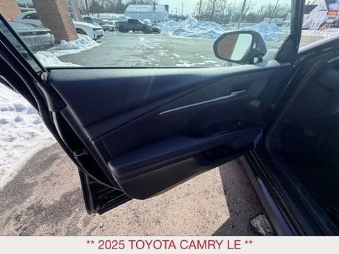 Used 2025 Toyota Camry LE image 10