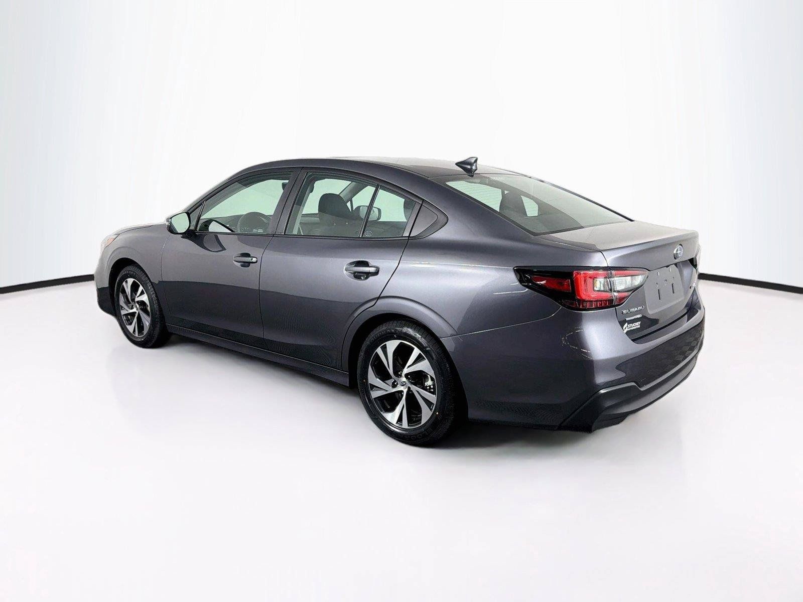 Used 2025 Subaru Legacy Premium AWD/4WD image 9