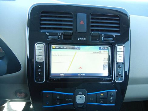 Used 2012 Nissan Leaf SL w/ Protection Pkg image 63