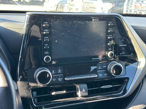 Certified 2022 Toyota Highlander LE image 51