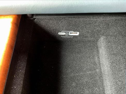 Used 2024 Jeep Grand Wagoneer Series III w/ Rear Seat Video Group 1 AWD/4WD image 16