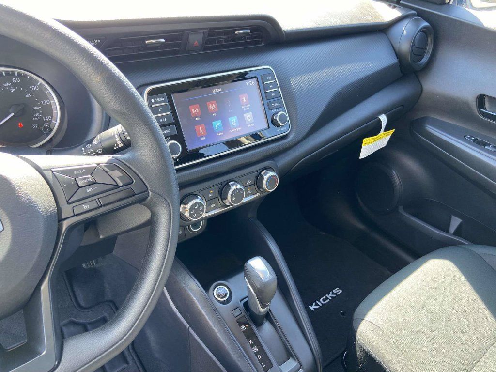 Used 2025 Nissan Kicks Play S FWD image 22