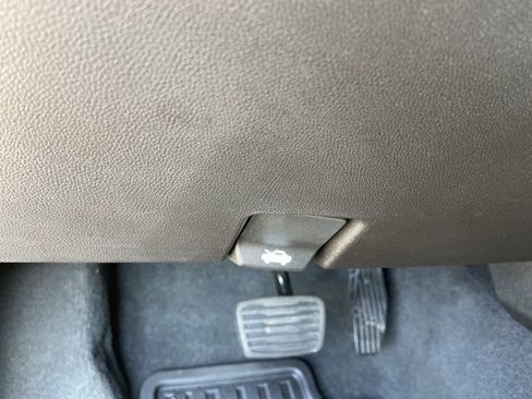 Used 2024 Chevrolet Colorado W/T image 44