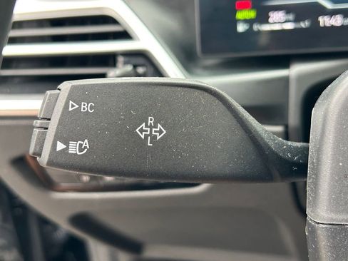 Used 2025 BMW 330i Sedan image 46