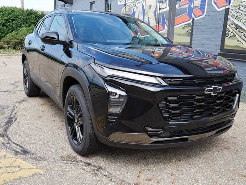 New 2026 Chevrolet Trax ACTIV w/ Driver Confidence Package FWD image 32