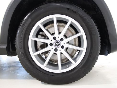Used 2025 Mercedes-Benz GLE 350 4MATIC w/ Winter Package image 82