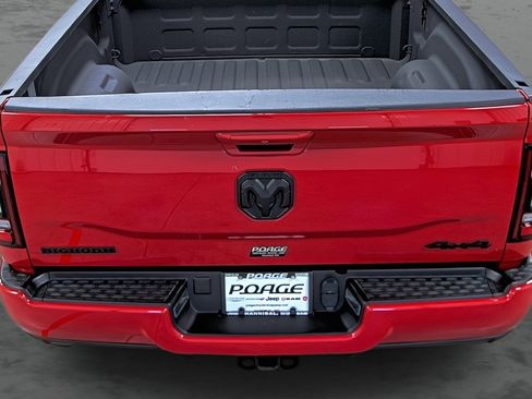 Used 2024 RAM 2500 Big Horn w/ Night Edition AWD/4WD image 11