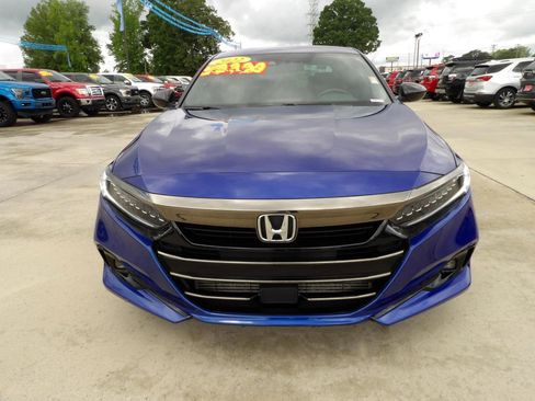 Used 2022 Honda Accord Sport image 3
