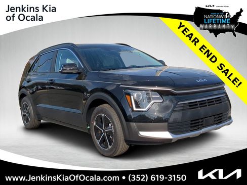 New 2025 Kia Niro EX image 1