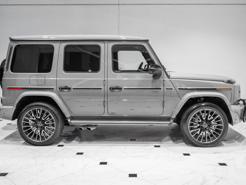 Used 2025 Mercedes-Benz G 63 AMG 4MATIC image 6