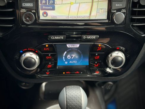 Used 2015 Nissan Juke SV w/ Technology Package AWD/4WD image 16