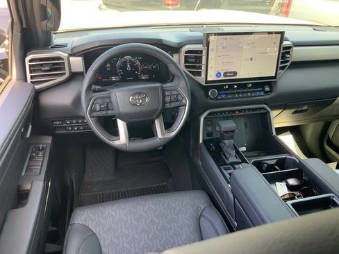 Used 2025 Toyota Tundra Limited w/ TRD Off-Road Package AWD/4WD image 18