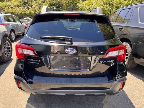 Used 2018 Subaru Outback 2.5i Limited w/ Popular Package #2 AWD/4WD image 3