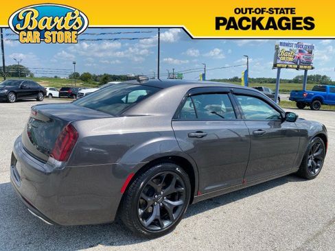 Used 2021 Chrysler 300 S RWD image 6