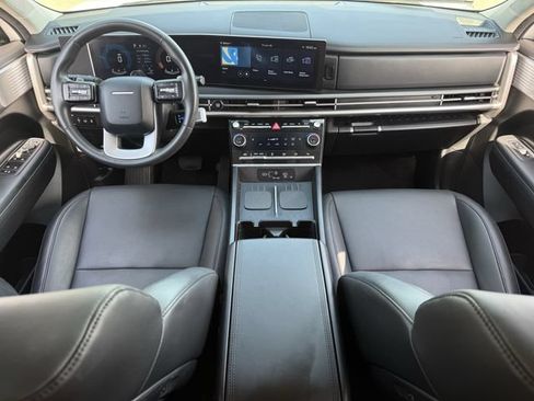 Used 2024 Hyundai Santa Fe SEL FWD image 9