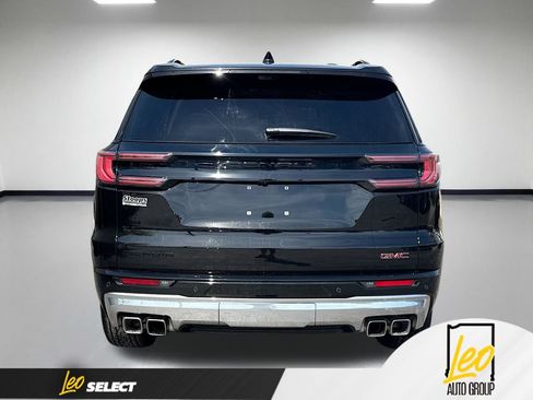Used 2026 GMC Acadia Denali w/ Super Cruise Package FWD image 9