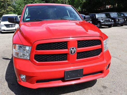 Used 2018 RAM 1500 Express AWD/4WD image 2