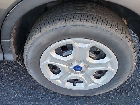 Used 2017 Ford Escape S FWD image 11