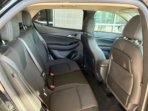 Used 2022 Buick Encore GX Preferred w/ Sport Touring Package FWD image 15