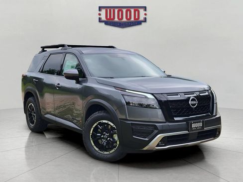 Used 2025 Nissan Pathfinder Rock Creek AWD/4WD image 1