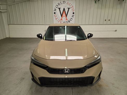 Used 2025 Honda Civic Sport image 12