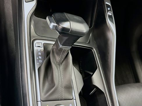 Used 2024 Kia Sorento S image 25