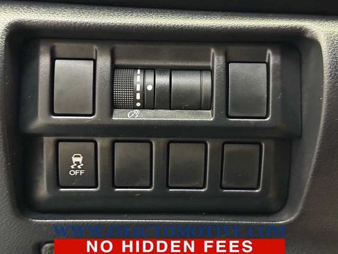 Used 2019 Subaru Crosstrek 2.0i Premium AWD/4WD image 32
