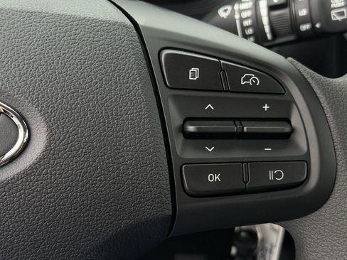 New 2026 Hyundai Venue SE image 16