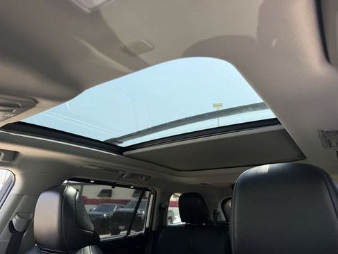 Used 2021 Toyota Highlander Platinum AWD/4WD image 27