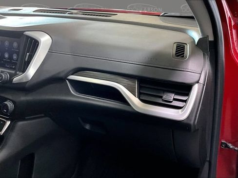 Used 2024 GMC Terrain SLE w/ Driver Convenience Package AWD/4WD image 31