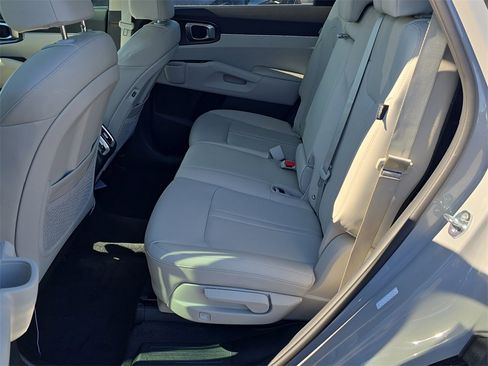 New 2026 Kia Sorento S image 18