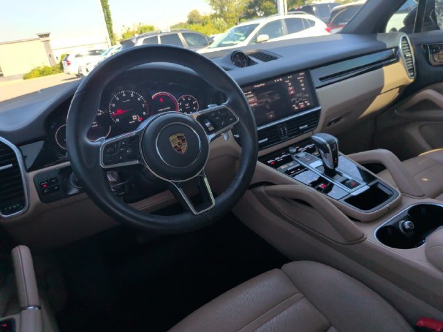 Used 2021 Porsche Cayenne AWD/4WD image 30