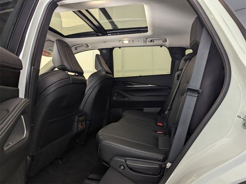 Certified 2025 INFINITI QX60 Sensory w/ Vision Package image 8