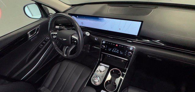 Used 2025 Genesis GV80 2.5T Standard AWD/4WD image 19