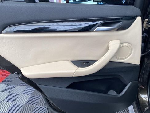 Used 2018 BMW X1 xDrive28i AWD/4WD image 18