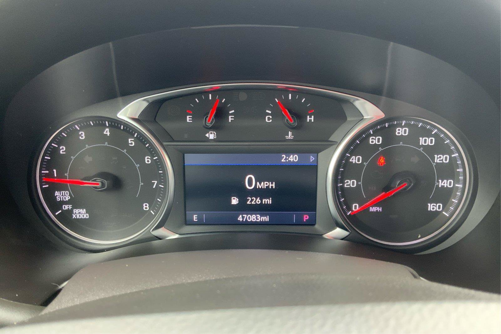 Used 2024 GMC Terrain SLT AWD/4WD image 15