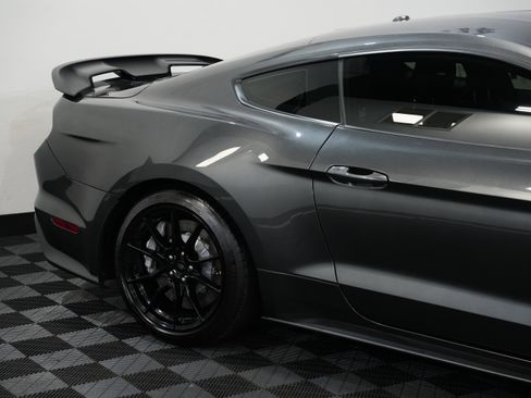 Used 2019 Ford Mustang Shelby GT350 w/ Technology Package image 16