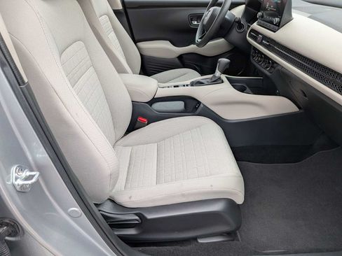 Certified 2025 Honda HR-V LX image 19