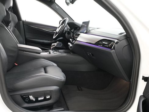 Used 2023 BMW M5 w/ Competition Package AWD/4WD image 42