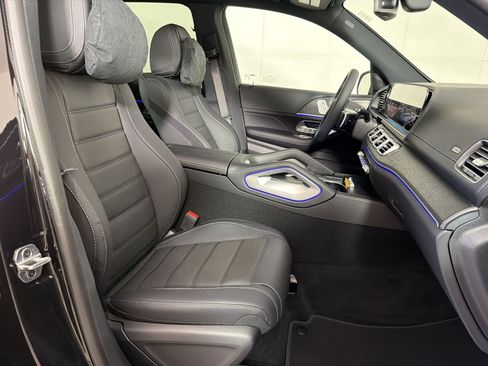 New 2026 Mercedes-Benz GLS 580 4MATIC image 31