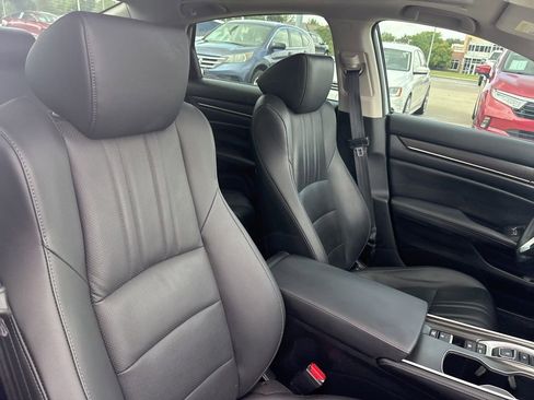 Used 2022 Honda Accord Touring image 28