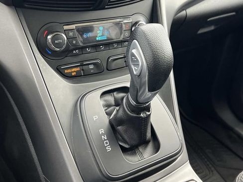 Used 2015 Ford Escape SE w/ SE Chrome Package image 26