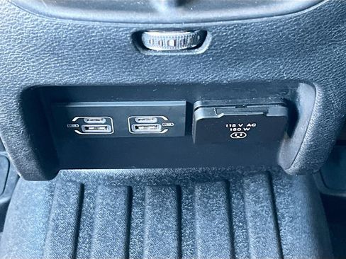 Used 2023 Jeep Cherokee Altitude Lux AWD/4WD image 24
