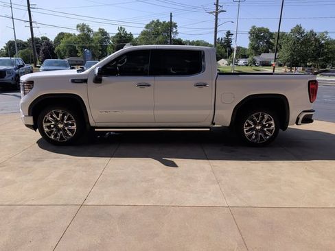 Used 2023 GMC Sierra 1500 Denali w/ Denali Reserve Package AWD/4WD image 6