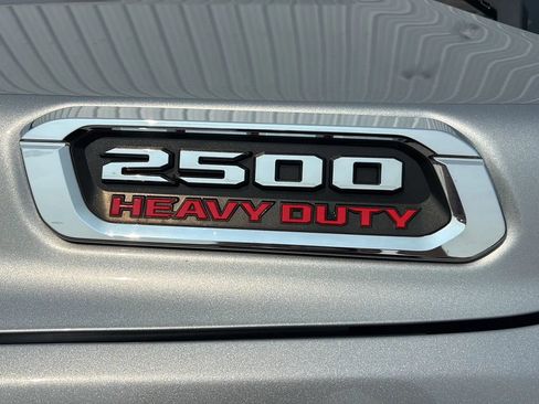 Used 2024 RAM 2500 Tradesman w/ Chrome Appearance Group AWD/4WD image 15