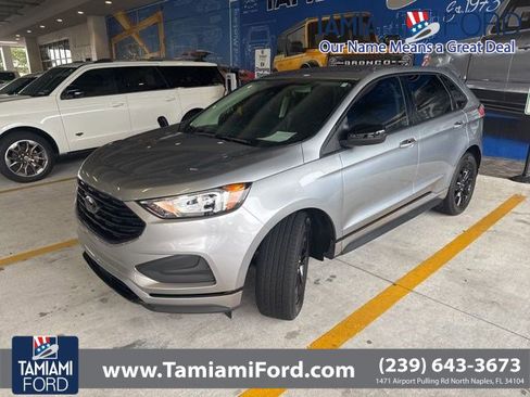 Used 2024 Ford Edge SE w/ Black Appearance Package AWD/4WD image 1