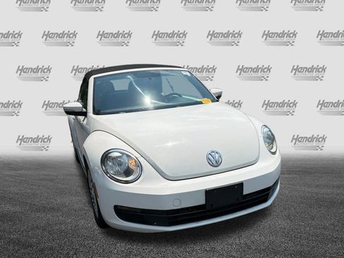 Used 2013 Volkswagen Beetle 2.5 FWD image 3