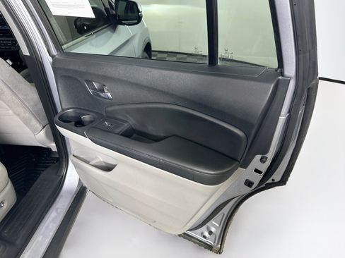 Used 2020 Honda Pilot EX image 29